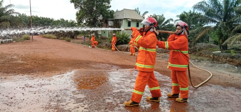 Apel Siaga dan Simulasi Pemadaman Api di PT SSG dan PT ABI