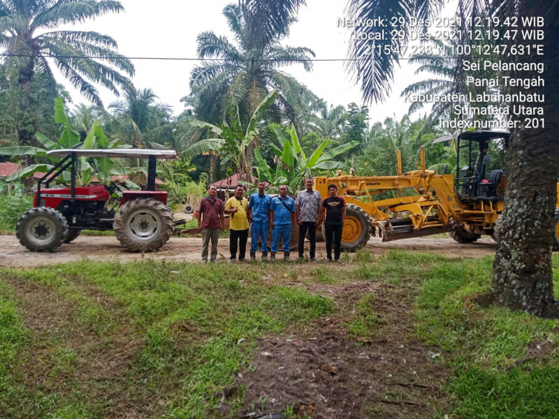 Bantuan Perbaikan Akses Jalan Desa Dusun Bulu Tolang